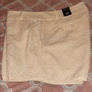 NWT The Limited Tailored Shorts w/crochet detail